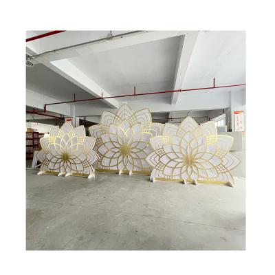 China Wedding Stage Decoration Wedding Banquet Furniture Lotus PVC Backdrop India Large Wedding Event Stage Decoration for sale