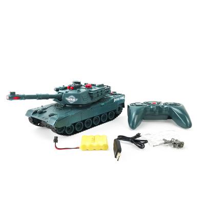 China Auto Return new 2.4G wireless remote control crawler main battle tank military model children's remote control toy car for sale