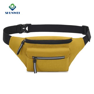 China Water Proof Ready To Board Waterproof Night Leisure Sports Waist Reflective Bag Wholesale for sale