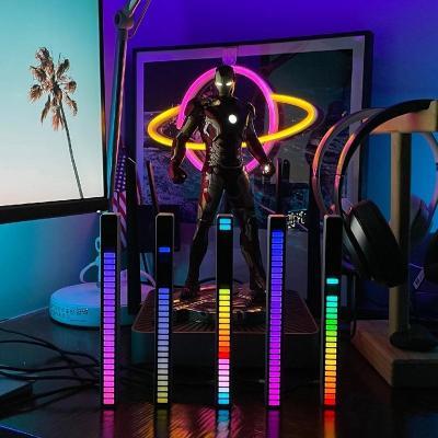 China Rechargeable Game App Control Sound Triggered RGB Light Music Game Smart Table Lamp for sale