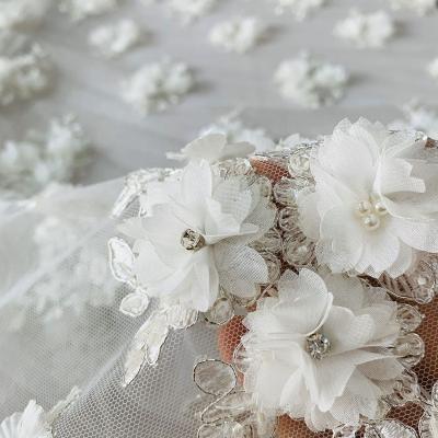 China Beautiful Shrink-resistant off white color 3d flower lace applique embroidery fabric for bridal lace/cord 3d metallic beaded lace fabric for sale