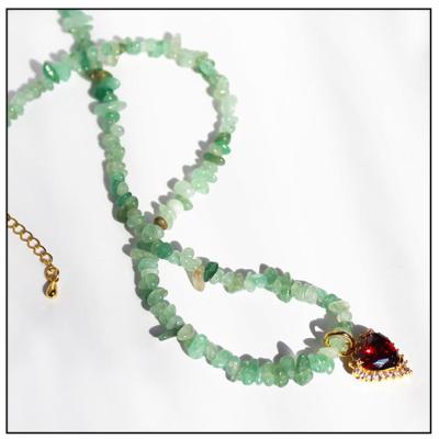 China Vintage New Product 18K Gold Adjustable Chain Ruby Heart Pendant Green Aventurine Beaded Long Necklace Collar for sale