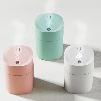 China Comfotable Car Feel New USB Mini Small Cheap Household Air Humidifier for sale