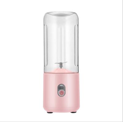 China USB Mini Electric Fruit Milk Juicer Rechargeable Portable Easy Handling Multifunctional Milkshake Juice Maker Juicer Cup for sale