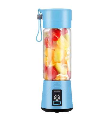 China USB Mini Electric Fruit Milk Juicer Rechargeable Portable Easy Handling Multifunctional Milkshake Juice Maker Juicer Cup for sale