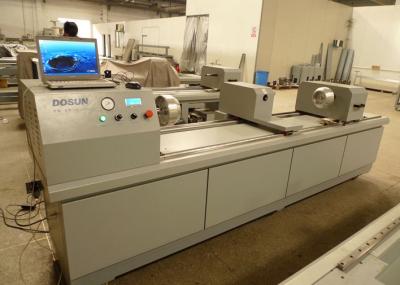 China Het blauwe Roterende UVmateriaal van de Lasergraveur, Textielgravuremachine 2200mm/3500mm het Schermbreedte Te koop