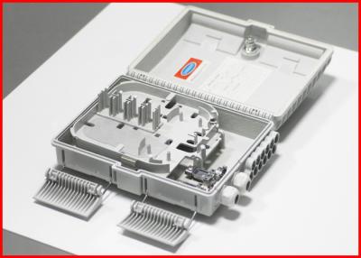 China 4 Ports Fiber Optic Terminal Box Wall Mounted Without Pigtails and Adapters for sale