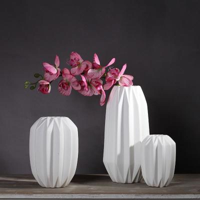 China Table Modern White Home Decor Living Room Origami Vase Ceramic Flower Vase for sale