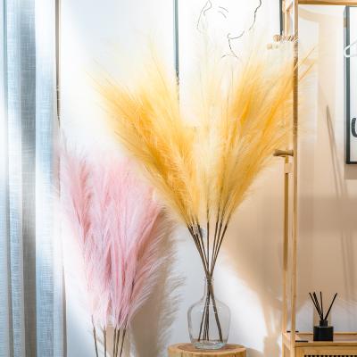 China Touch Factory Supply Natural High End Faux Pampas Grass Artificial Pampas Grass For Wedding Road Decoration Home Decoration for sale