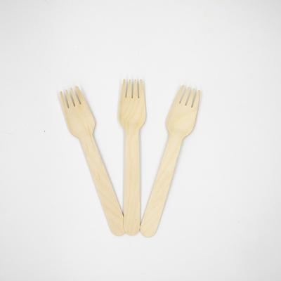 China Best Viable Standard Wooden Spoon And Forking Fruit Disposable Wooden Fork for sale