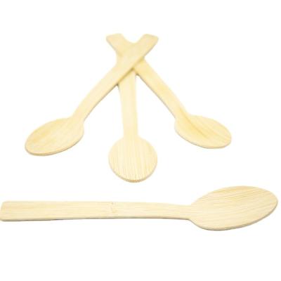 China Viable Baby Feeder Spoon Skillful Design Fruit Digging Fruit for sale