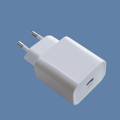 China Type-C Mobile Phone 30W GaN Wall Charger Mobile Phone Adapter Palladium Fast Charging for sale