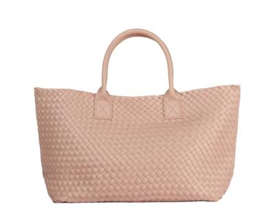 China Fashion Spring Summer Vegan Leather Material Bucket Shape Open Closure Woven Tote Bag For Girls Women for sale