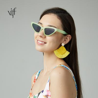 China OEM Cat Eye Sunglasses VIFF HP19505 Cat Eye Plastic Frame Fancy Cateye Women Sunglasses for sale