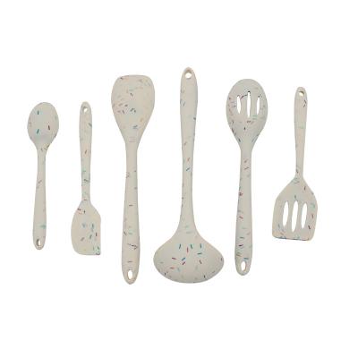 China Latest Viable Newcomers Low Price Kitchen Gadgets Silicone Utensil Set for sale