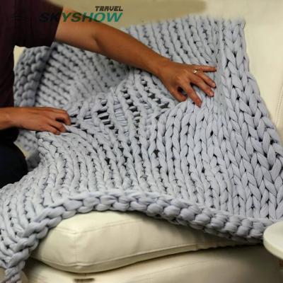 China 100%Cotton 25lbs Large Chunky Yarn Knitted Weighted Blankets Super Soft Handmade Knitting Throw Large for sale