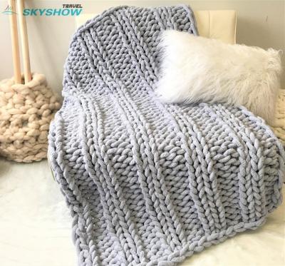 China Hot sale 100% portable hand made machine washable no bulky chenille yarn home decor sofa pilling throw knit blanket for sale