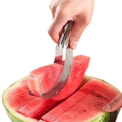 China Sustainable Kitchen Instruments Cut Watermelon Artifact Fruit Tool Stainless Steel Divider Watermelon Cutter for sale