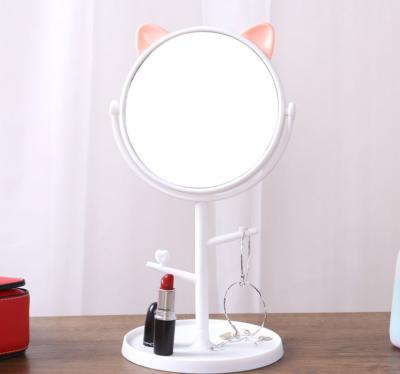 China Pocket Mirror Fashion Wholesale Women Makeup Cat Cute Plastic Mirror for sale