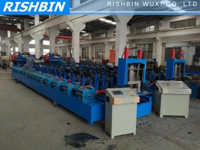 China Voorgesneden omschakelingsc Z Purlin Broodje die Machine vormen de Materiële Dikte van 1.5 - 3.0 mm Te koop