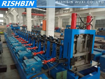 Cina Rotolo del Purlin del cambiamento che forma macchina con in linea la perforazione integrata in vendita