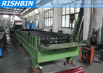 China 30 - 100 mm Rubber Belt Polyurethane Sandwich Panel Machine Colored Steel PLC for sale