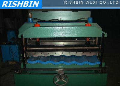 China Color Steel Metal Roofing Roll Forming Machine With Hydraulic Pressing For Step Tile for sale