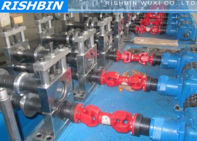 China Automatic Control C & Z Purlin Roll Forming Machine with 6 Stations Leveler for Structural Steel for sale