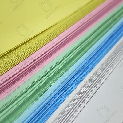 China Environmentally Friendly And Long Shelf Life Carbonless Paper CFB CB 55GSM 60GSM In 620*890mm Sheet for sale