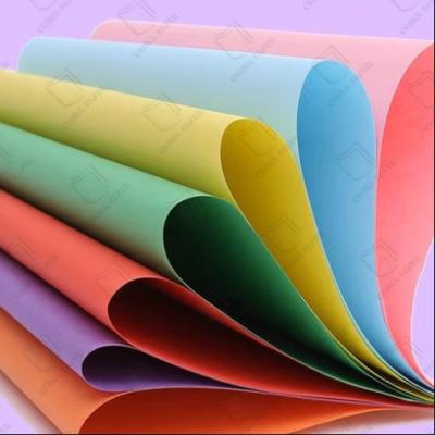 China 210*297mm 60-400gr farbiges Papier Farbbrett für Büro-, Geschenkverpackungs- und Handwerksanwendungen zu verkaufen