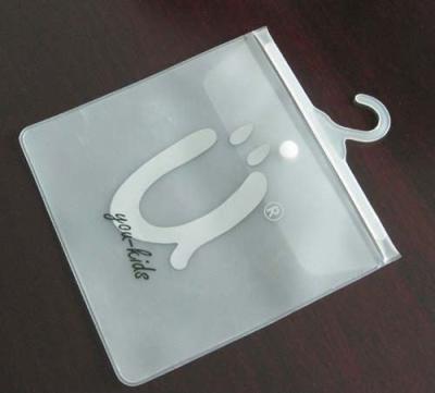 China Reasonable Price Recyclable PVC Plastic Hanger Hook Bag for sale