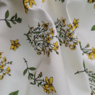 China Cotton Anti-UV Digital Printing Flower Printed Poplin Fabric For Women Dress Skirt Custom for sale