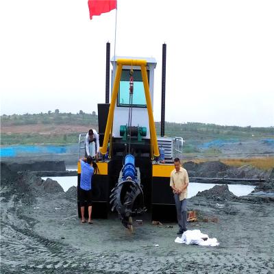 China 2000 Meter Discharge Distance Cutter Suction Hopper Dredger with Dredge Pump CTS Slot Type for sale