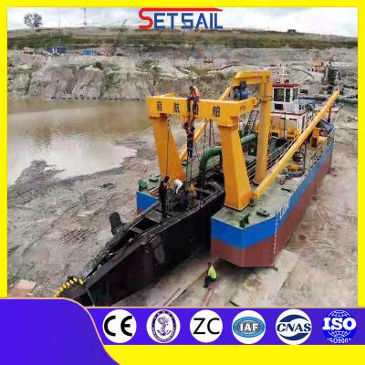 China 20 Inch Cutter Suction Sand Dredger Machine for Sand Mining 2000m Discharge Distance for sale