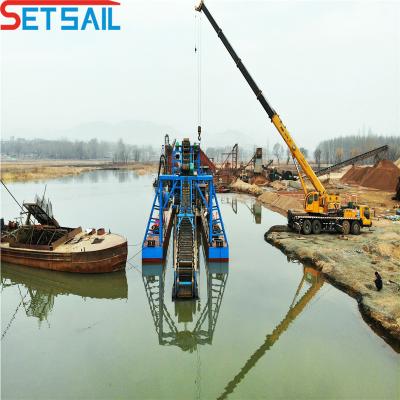 China 14L-39L Total Fuel Consumption Chain Bucket Gold Diamond Dredger with Four Angle Wheel for sale