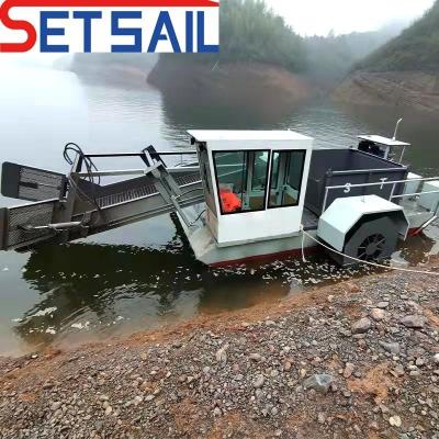 China Customizable Chemical Treatment Engineers Overseas Trash Skimmer Boat for Lake Cleaning for sale