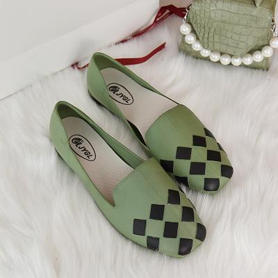 China Factory Price Wholesale Cheap Comfortable Plaid Ladies Flat Breathable Flats Shoes for sale