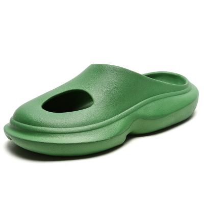 China New Arrival Unisex Round Soft EVA Anti-Slip Woman Clogs Waterproof Garden Clogs For Men for sale