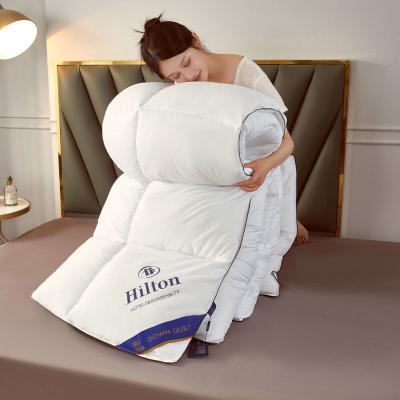 China White Custom Hotel Hilton King Size Logo Comforter Comforter Soft Quilt Comforter For Sleep for sale