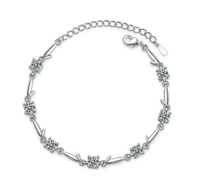 China FASHIONABLE Jewelry High Quality 925 Silver Crystal Bracelet Women's Bracelet for sale