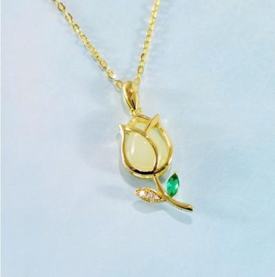 China TRENDY Wholesale 925 Sterling Silver Gold Plated Rose Embellish Beautiful Design Flower Pendant Necklace for sale