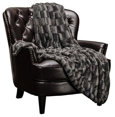 China Disposable Faux Fur Throw Cover Luxurious Blanket For Couch for sale