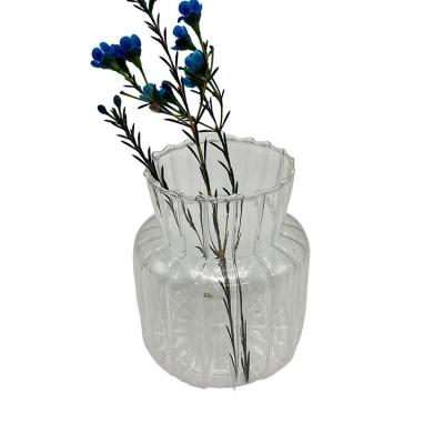 China Modern Reliable Clear Glass Ellipse Image Vases Large Floor Standing Glass Vase for sale