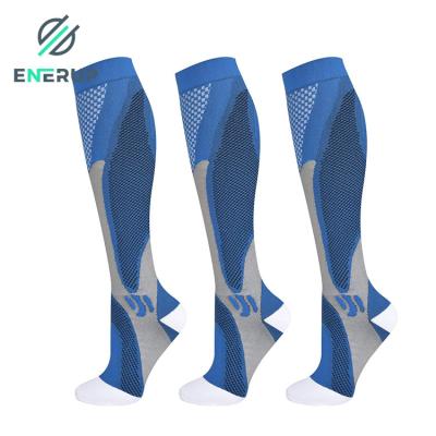 China Blue 15-20mmhg Mens Knee High Compression Socks Anti Bacterial for sale