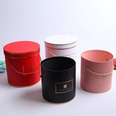 China Recycled Materials Wholesale Three Piece Round Bucket Set Rose Gift Hat Box For Flower Wedding Favor Candy Candy for sale