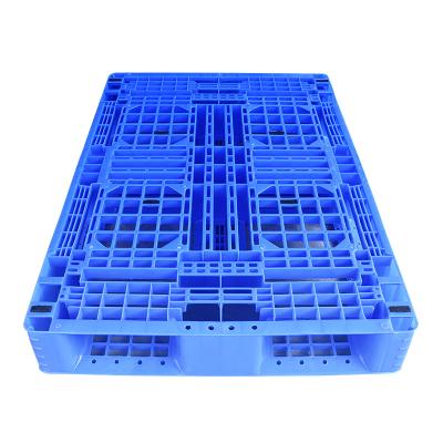 China Durable Industrial Medium Duty Height Bridge Plastic Pallet With Perimeter Cross Shaped Base for sale