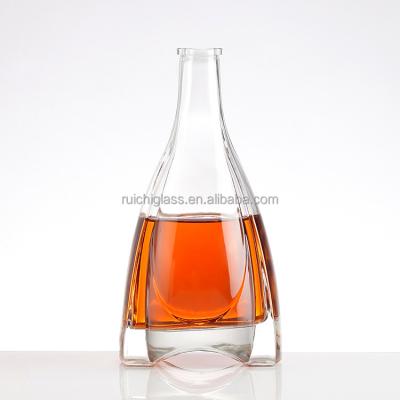 China 500ml 750ml 1000ml Bottles for Vodka Whisky Glass Bottle 750ml 700ml 500ml 1000ml for sale