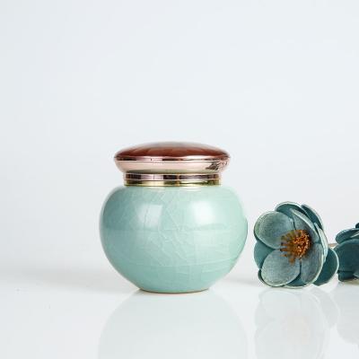 China Luxury round cosmetic cream jar bottle ceramic bottles for sale