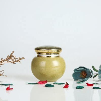 Κίνα Empty luxury ceramics jars 50g 100g airless cream lotion ceramic bottles προς πώληση