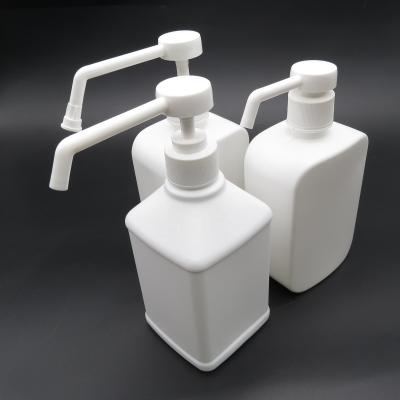 China 500ml long nozzle lotion pump mist spray plastic HDPE bottle for daily chemicals dispenser Te koop